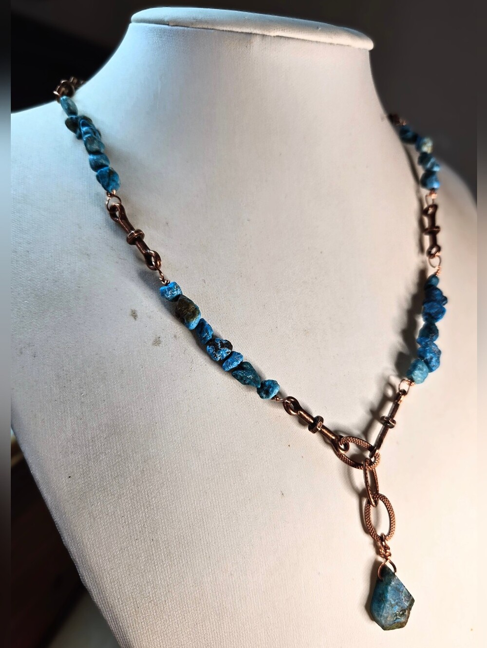 Genuine Blue Turquoise Chips In Industrial Vibe Antique Copper Artisan Necklace - Picture 5 of 9